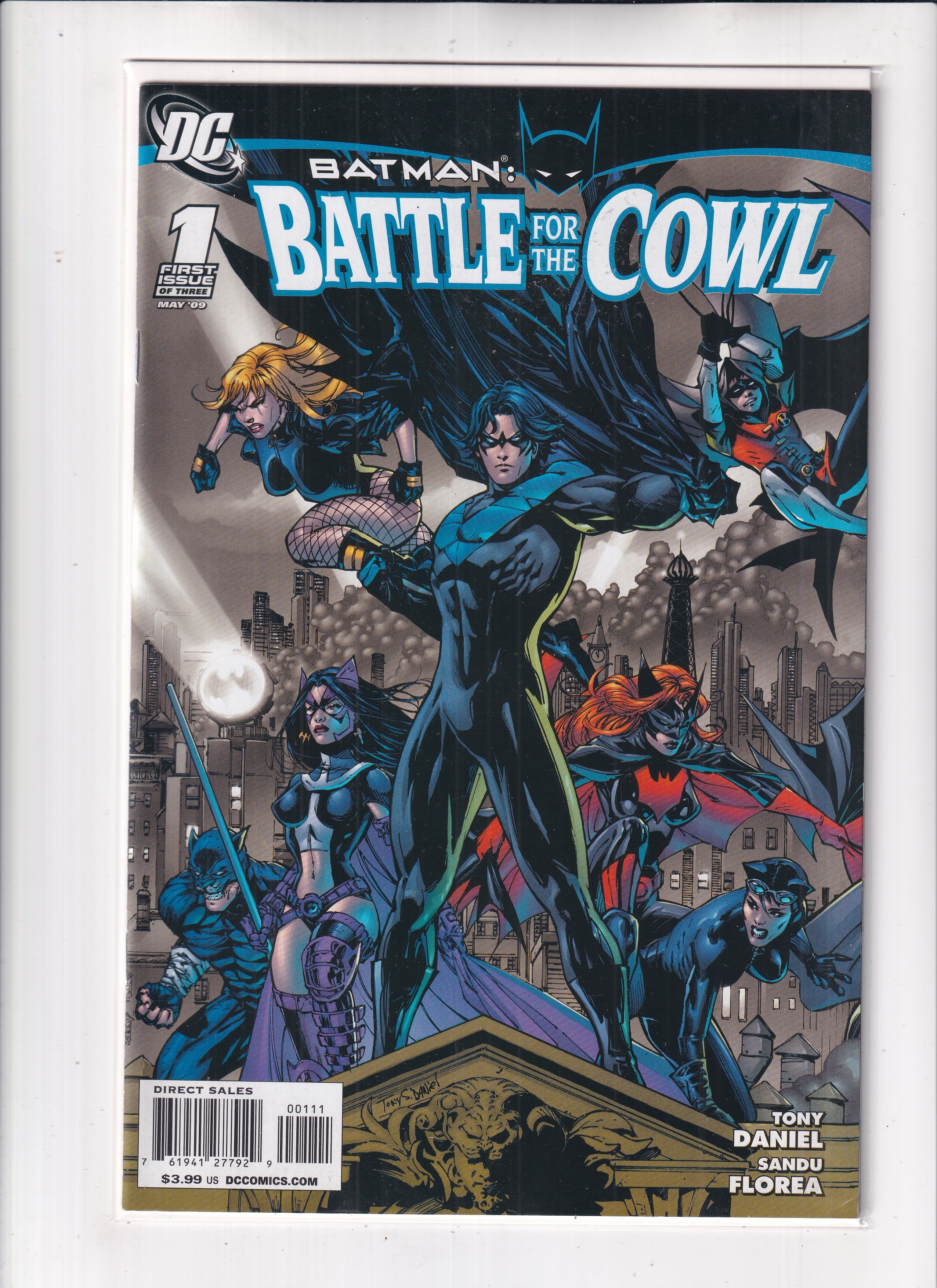 Batman Battle for the Cowl #1