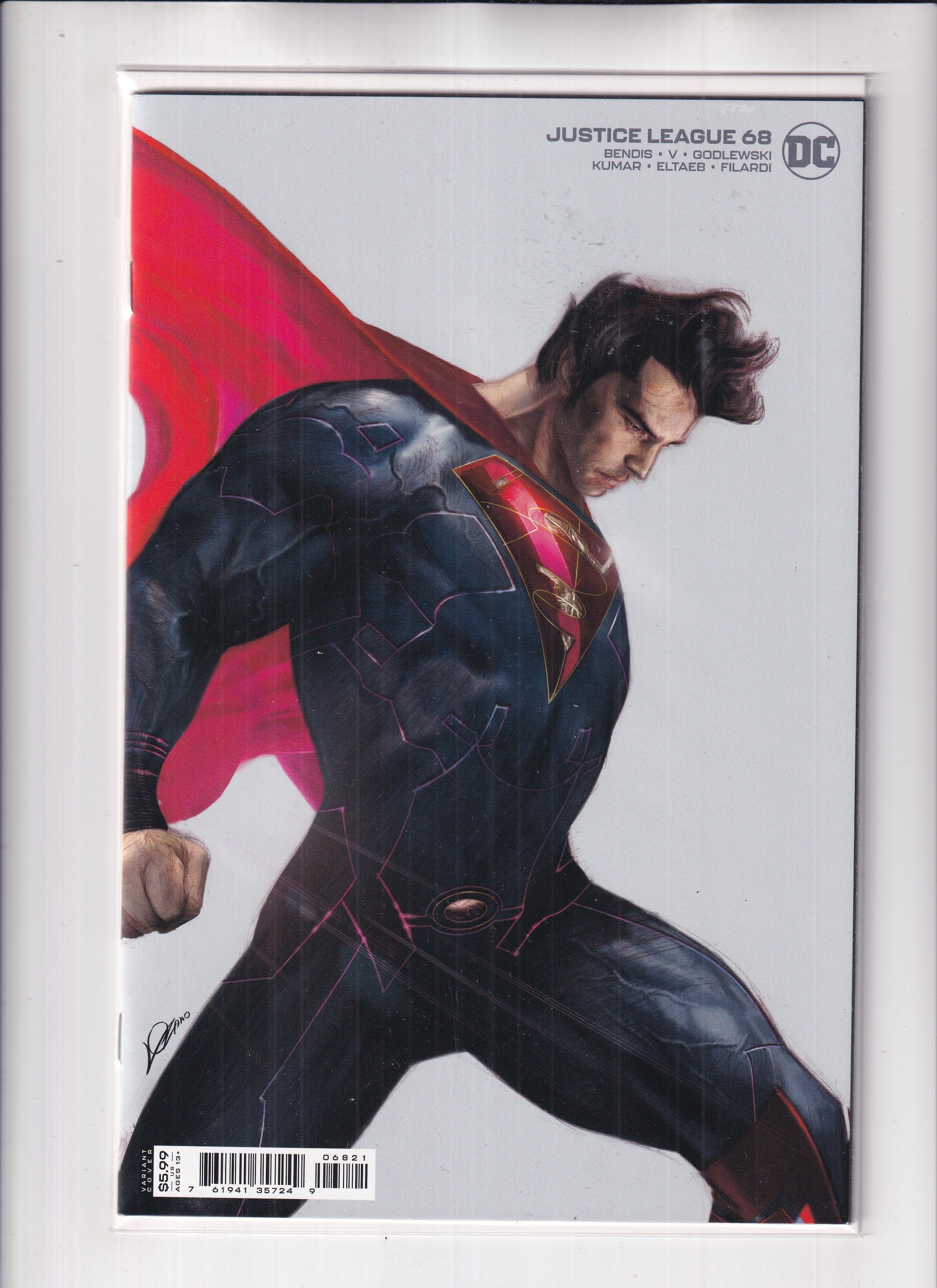 Justice League #68 Lozano Variant